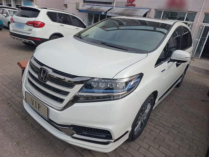 Фото 1 - Honda Elysion