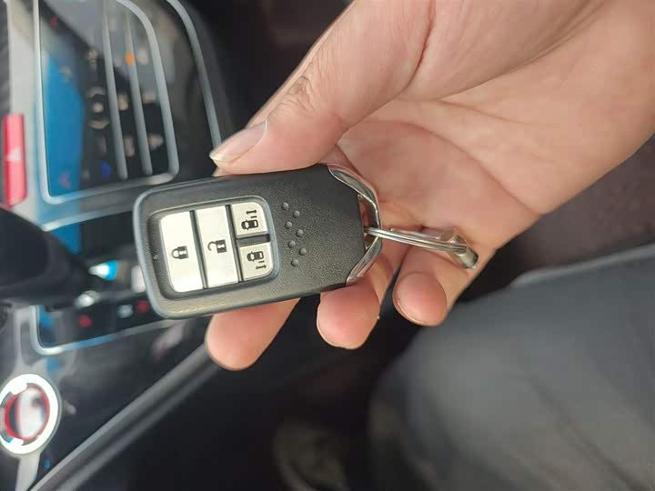 Фото 9 - Honda Elysion