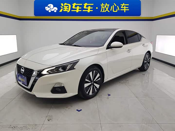 Фото 1 - Nissan Teana