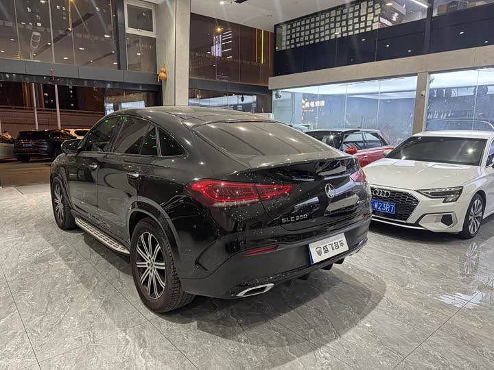 Фото 5 - Mercedes-Benz GLE-Class Coupe