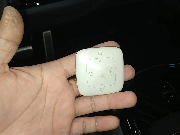 Фото 9 - Zeekr Mix