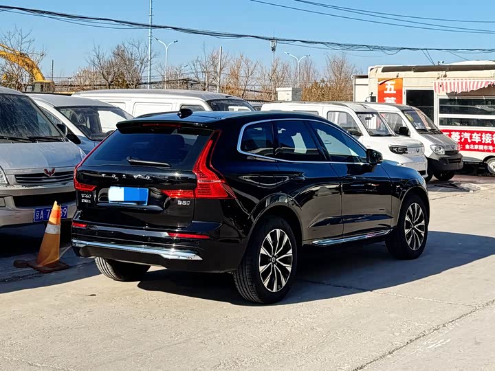 Фото 4 - Volvo XC60