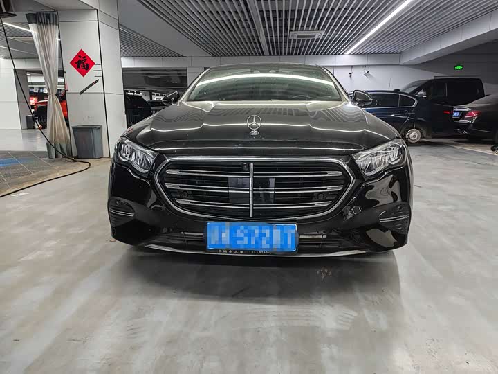 Фото 2 - Mercedes-Benz E-Class