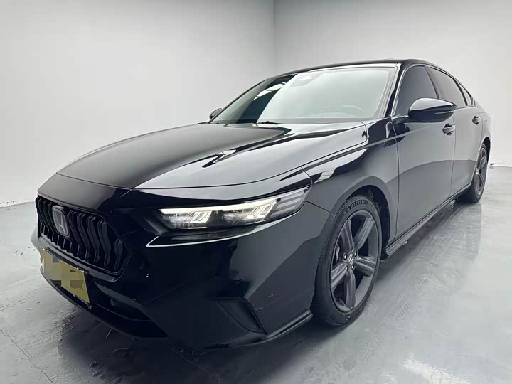 Фото 1 - Honda Inspire