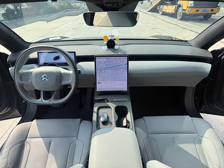 Фото 6 - Nio ET5T