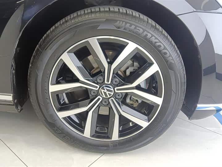 Фото 6 - Volkswagen Magotan