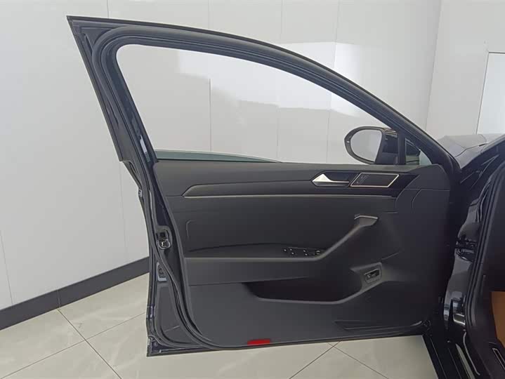 Фото 7 - Volkswagen Magotan