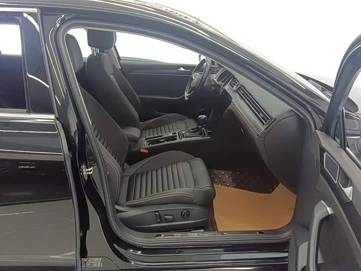 Фото 8 - Volkswagen Magotan