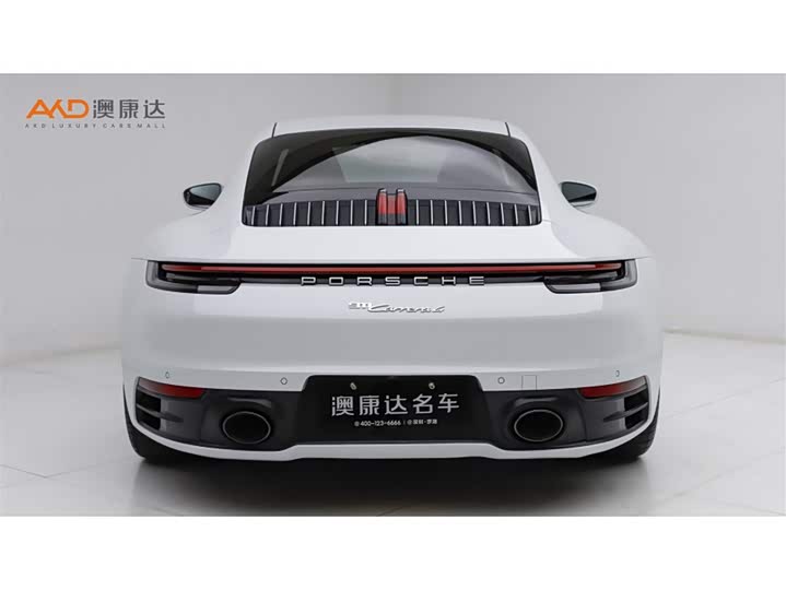 Фото 4 - Porsche 911