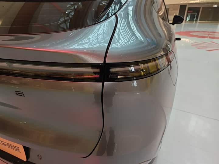 Фото 8 - XPeng G6