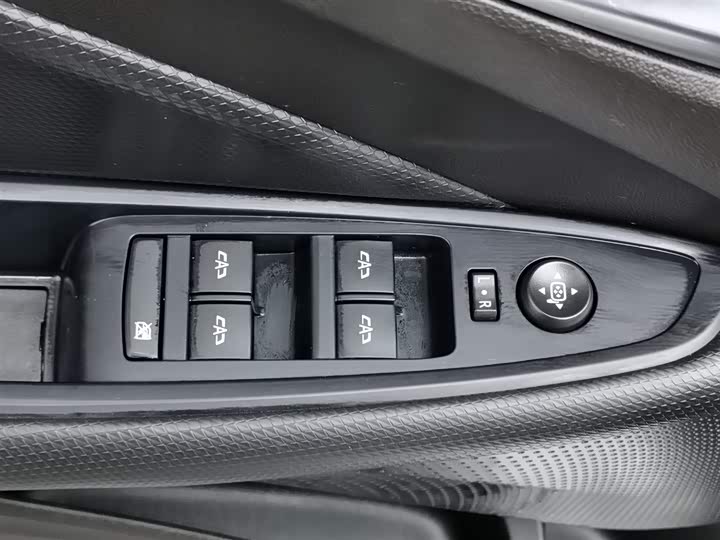 Фото 9 - Buick Verano