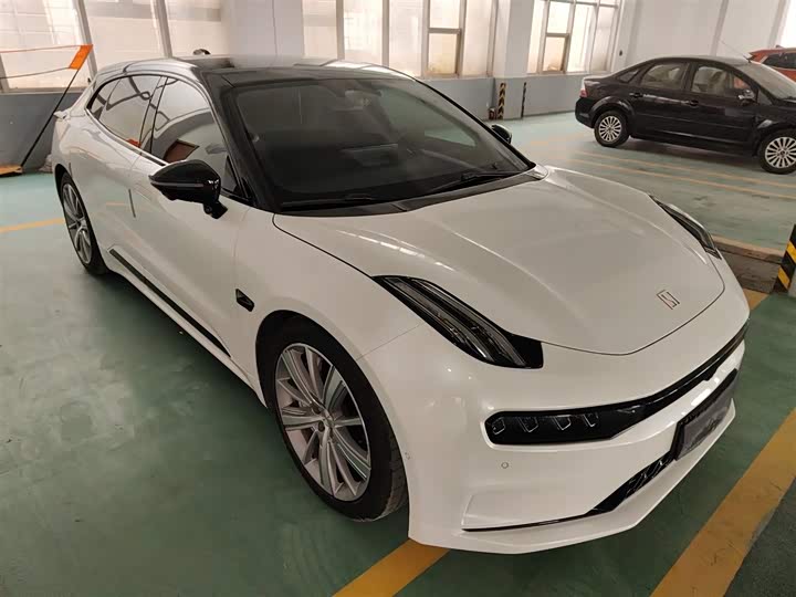 Фото 4 - Zeekr 001