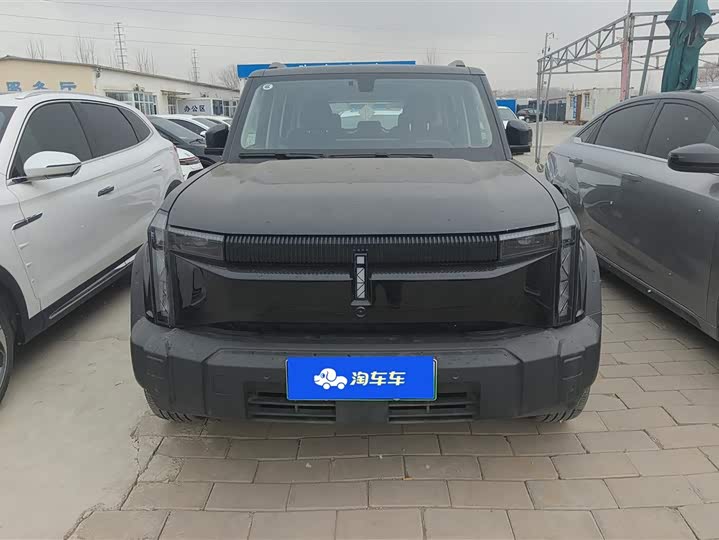 Фото 2 - Chery iCar 03