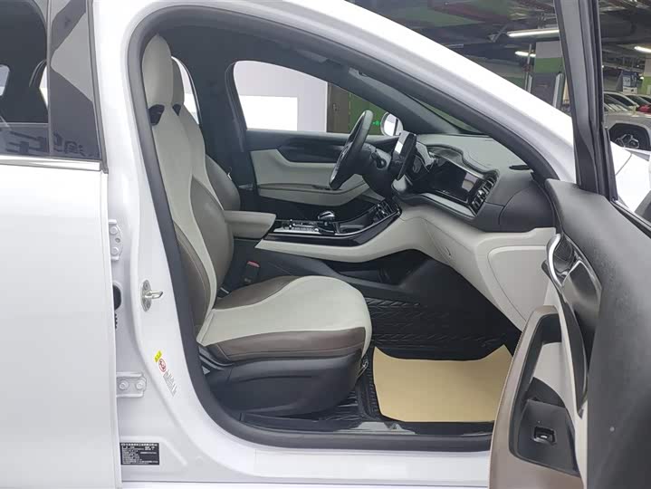 Фото 8 - BYD Qin Plus