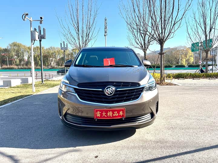 Фото 3 - Buick GL8 ES