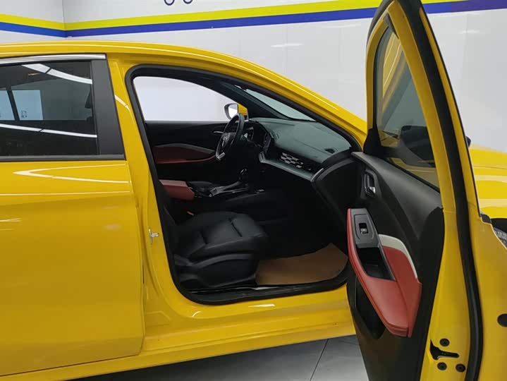 Фото 8 - MG Motor 5