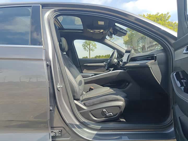 Фото 7 - Geely Preface