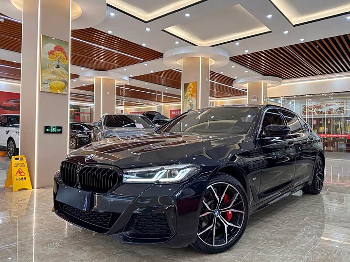 Фото 1 - BMW 5 Series