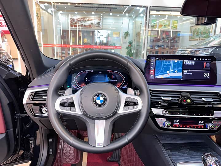 Фото 9 - BMW 5 Series