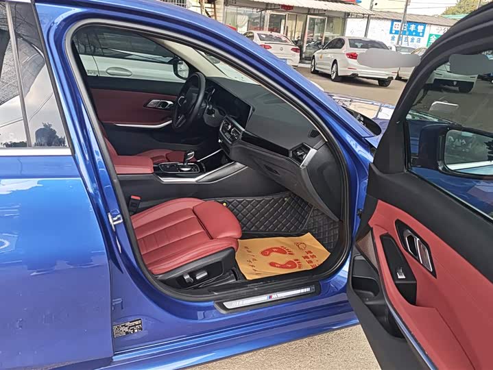 Фото 8 - BMW 3 Series