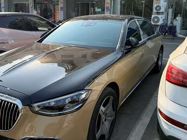 Фото 2 - Mercedes-Benz Maybach S-Class