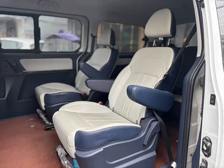 Фото 5 - Dongfeng Forthing Lingzhi Plus