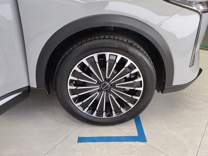 Фото 6 - Exeed RX C-DM Hybrid