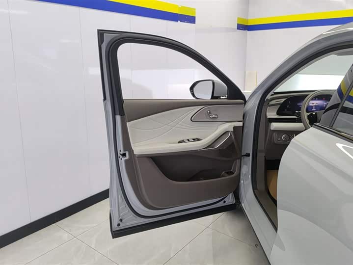 Фото 7 - Exeed RX C-DM Hybrid