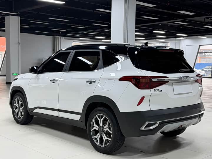 Фото 7 - Kia KX3