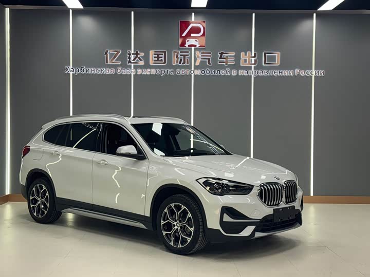 Фото 3 - BMW X1