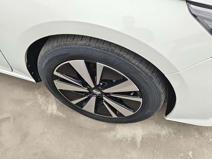 Фото 4 - Nissan Teana