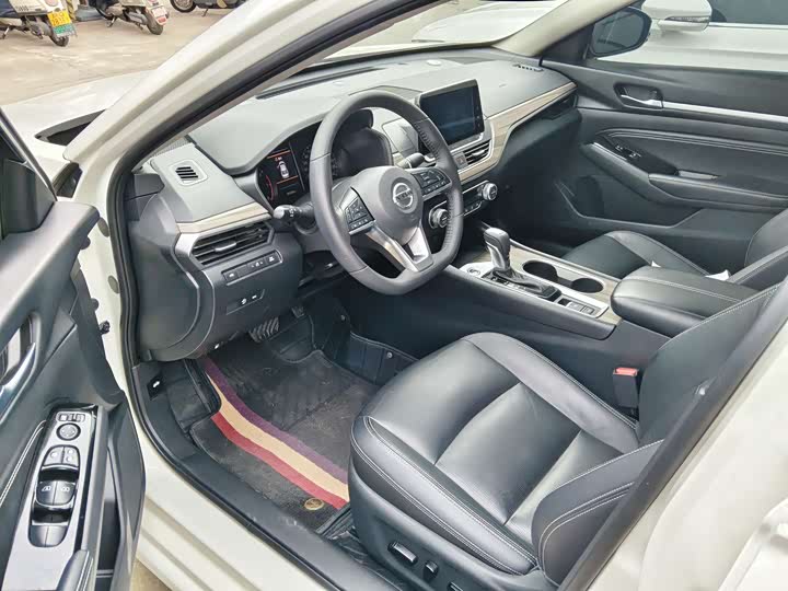 Фото 8 - Nissan Teana