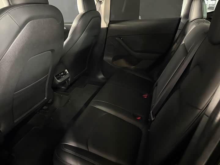 Фото 8 - Tesla Model Y