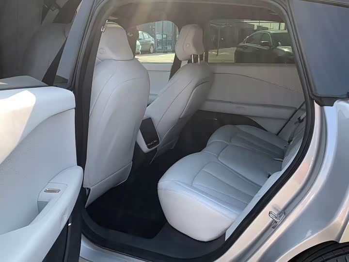 Фото 6 - XPeng F57