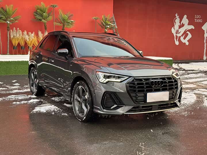 Фото 4 - Audi Q3