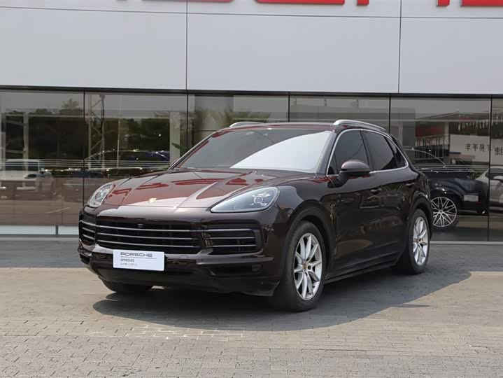 Фото 1 - Porsche Cayenne