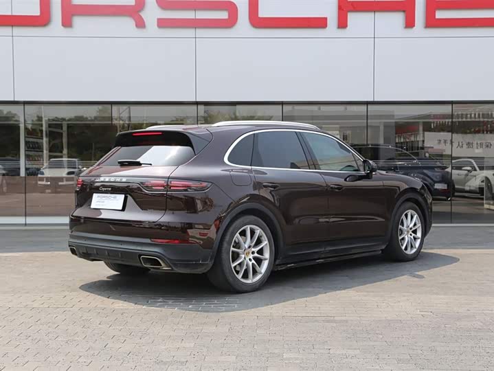 Фото 5 - Porsche Cayenne