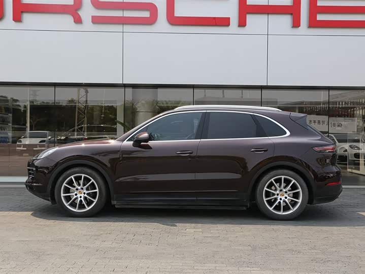 Фото 7 - Porsche Cayenne