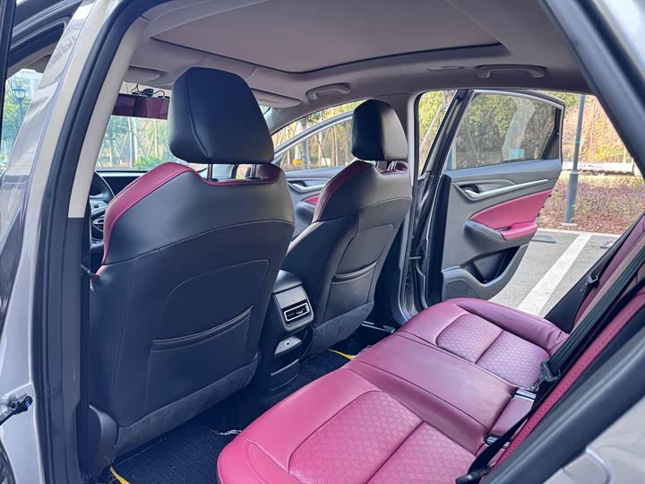 Фото 6 - Changan Eado Plus