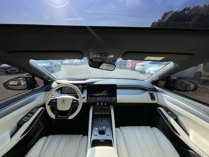 Фото 6 - BYD Song L