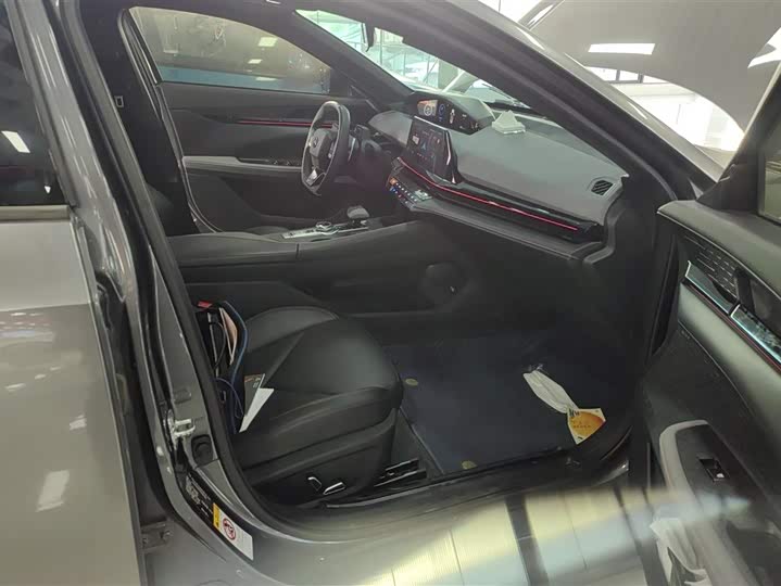 Фото 8 - Changan UNI-V