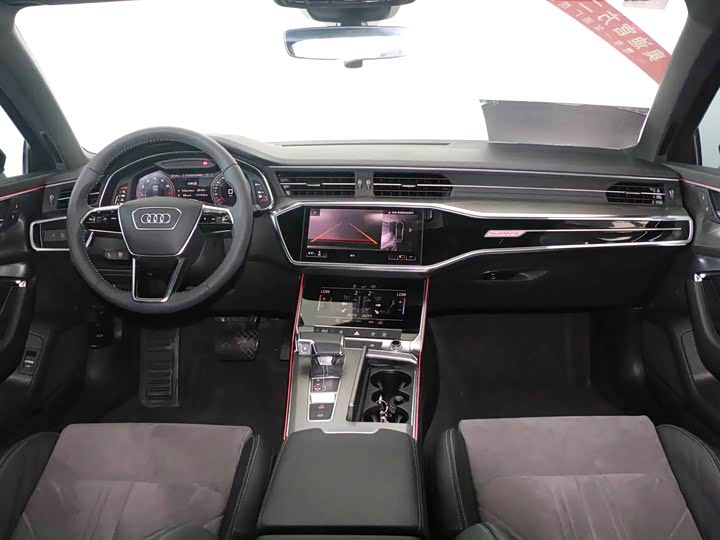 Фото 7 - Audi A6L