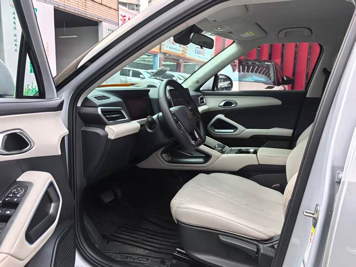 Фото 8 - BYD Yuan Up