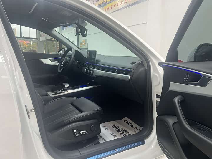 Фото 5 - Audi A4L