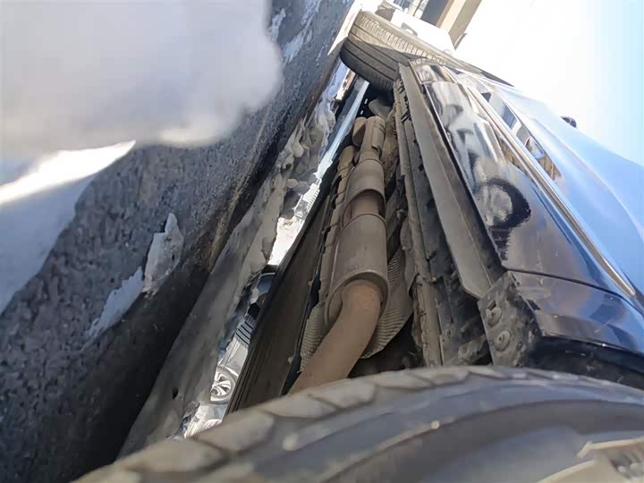 Фото 2 - Hongqi HS3 Hybrid