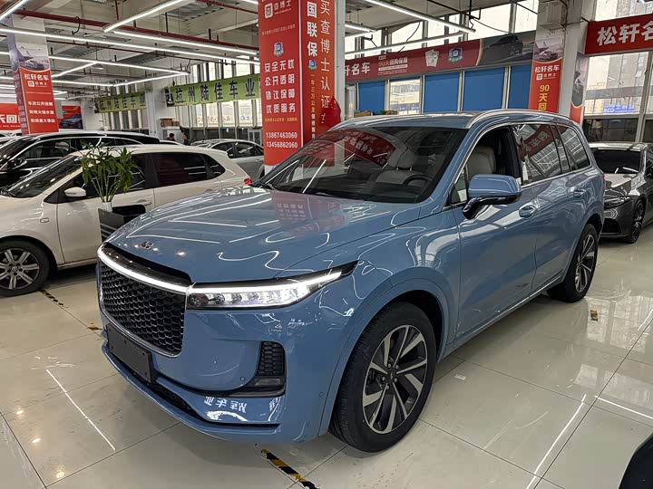 Фото 1 - LiXiang One