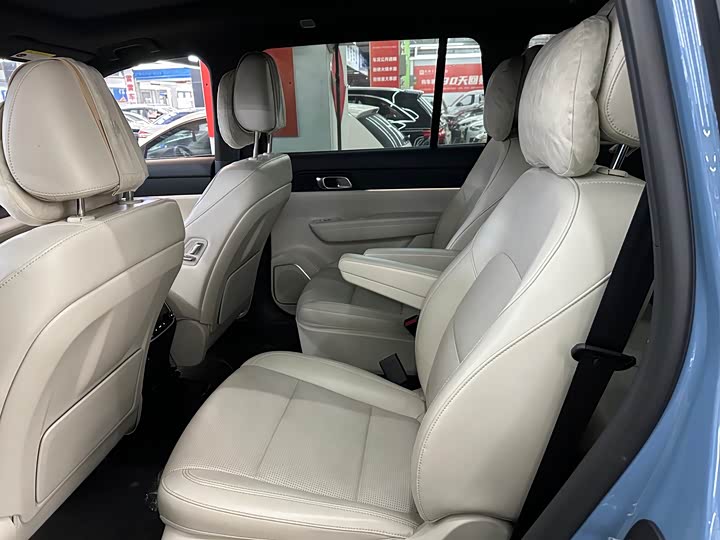 Фото 4 - LiXiang One