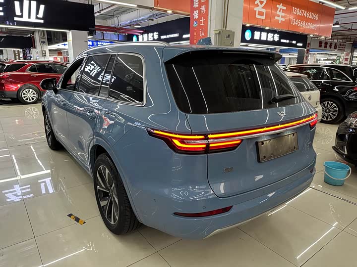 Фото 9 - LiXiang One