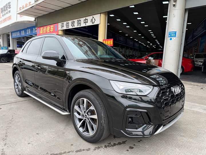 Фото 2 - Audi Q5L