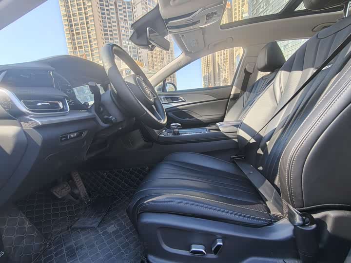 Фото 4 - Hongqi H5